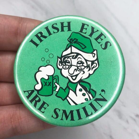 Vintage Irish Eyes are Smilin' Button - Picture 1 of 6